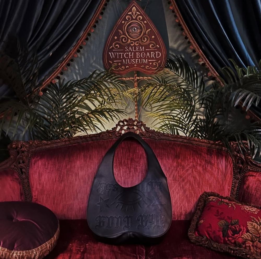 SOLD! The Beheaded Planchette Purse Bag - Picture 3 of 6